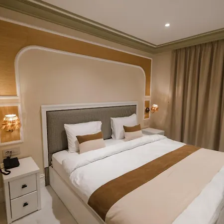 Mono Life Ξενοδοχείο *